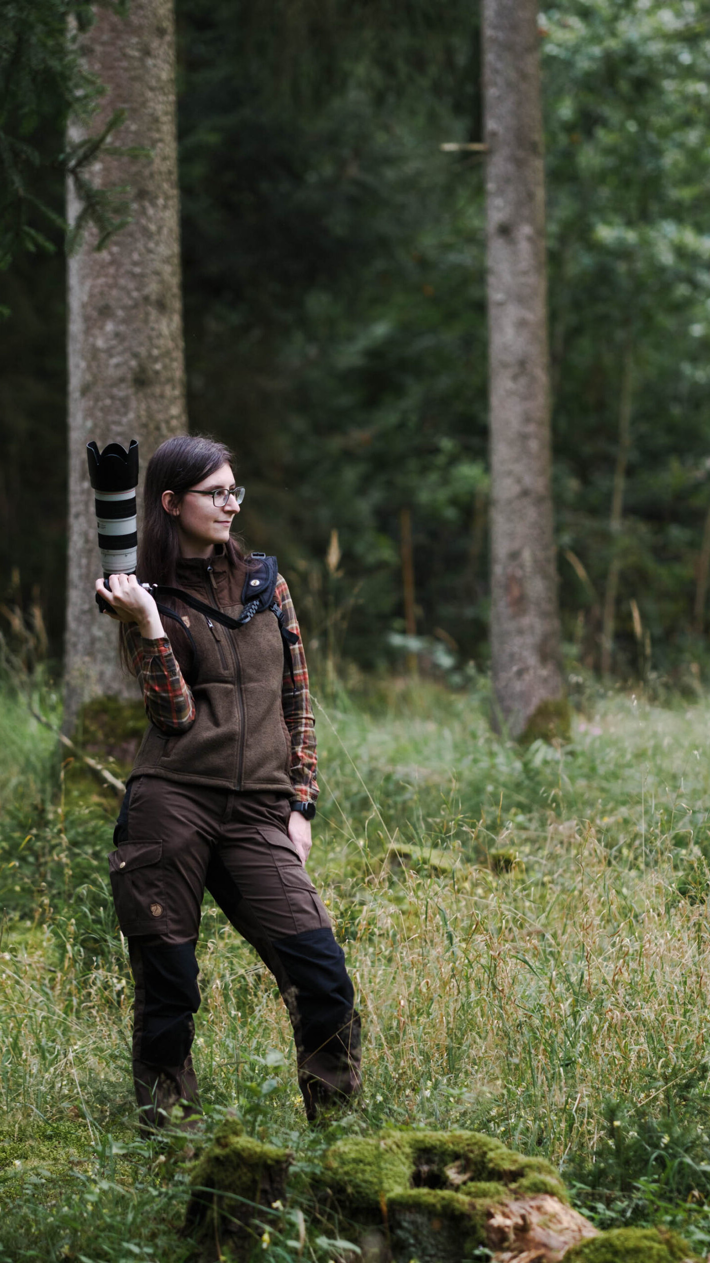 Bild von mir in Jagdkleidung mit Kamera in der Hand